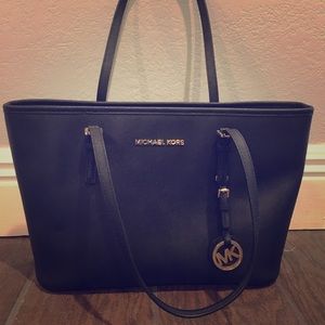 Black Michael Kors Tote Bag / Shoulder Bag
